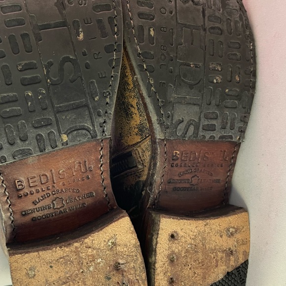 Bed Stu Cobbler Series 9” Brown Distressed Leather Zip Boot with back tie detail - Picture 14 of 16